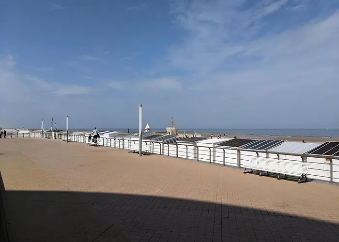 Sun South- Seaview-sea At 15meter-ostend *