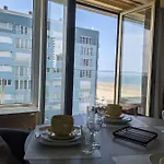 Sun South- Seaview-sea At 15meter-ostend 公寓